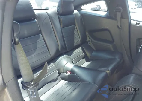 2013 Ford Mustang V6 Premium из США, поврежденный, VIN 1ZVBP8AM4D5283142